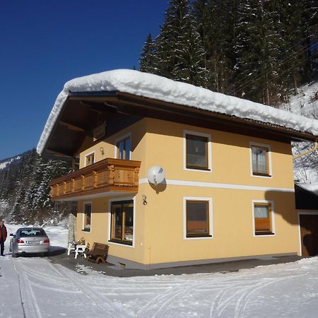 Vronis Landhaus Apartments Huttau Exterior photo
